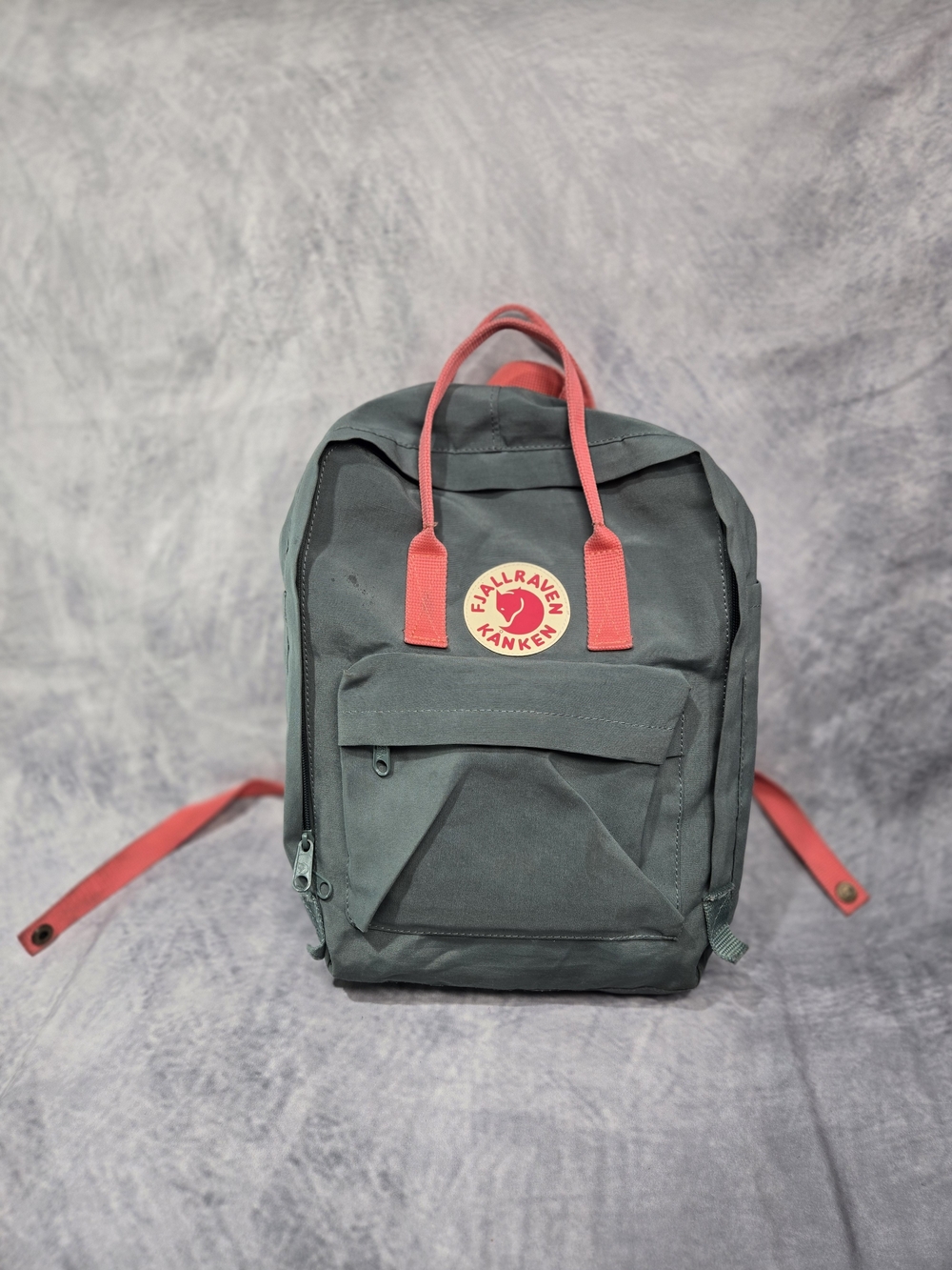 Fjallraven Kånken Backpack in Dark Green with Pink Accents